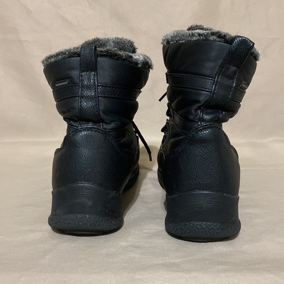 Weatherproof 8 Boots - Picture 12 of 13